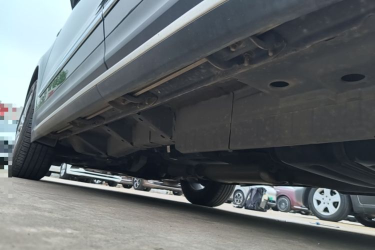 Used Cadillac XT5 2020 Revised Version 28T Luxury Edition Left Side Sill