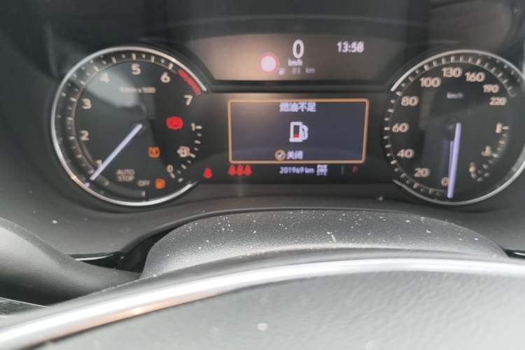 Used Cadillac XT5 2020 Revised Version 28T Four-Wheel Drive Luxury Edition Odometer Close Up