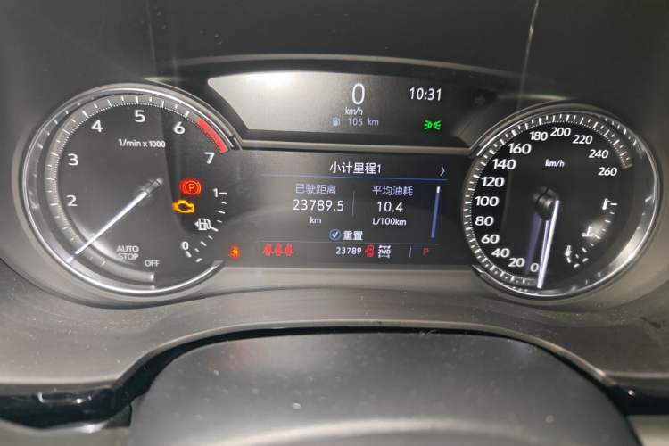 Used Cadillac XT5 2020 28T Four-Wheel Drive Tech Version Odometer Close Up