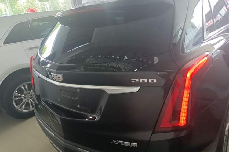 Used Cadillac XT5 2020 28T Luxury Version Rear