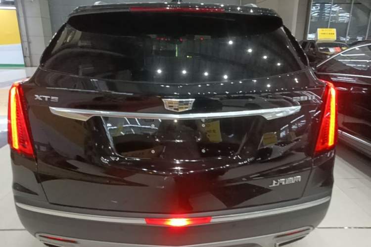 Used Cadillac XT5 2020 28T Luxury Version Rear