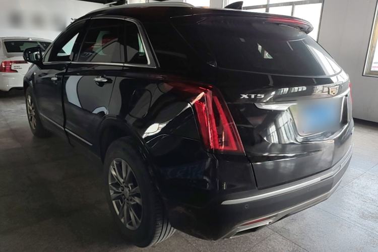 Used Cadillac XT5 2020 28T Luxury Version Rear Left 45 Deg