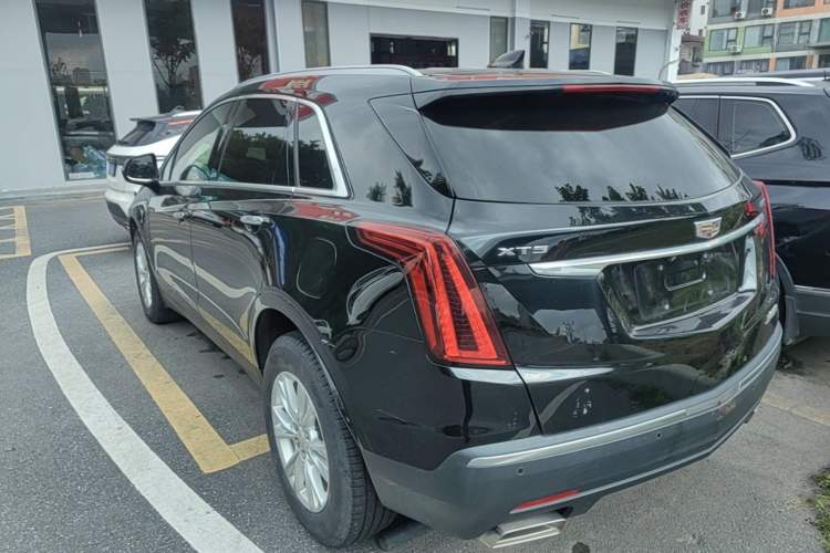 Used Cadillac XT5 2020 28T Tech Edition Rear Left 45 Deg