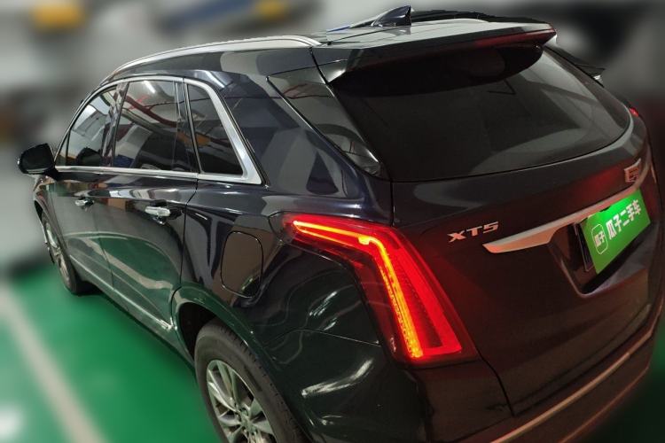 Used Cadillac XT5 2020 Revised Version 28T Luxury Edition Rear Left 45 Deg