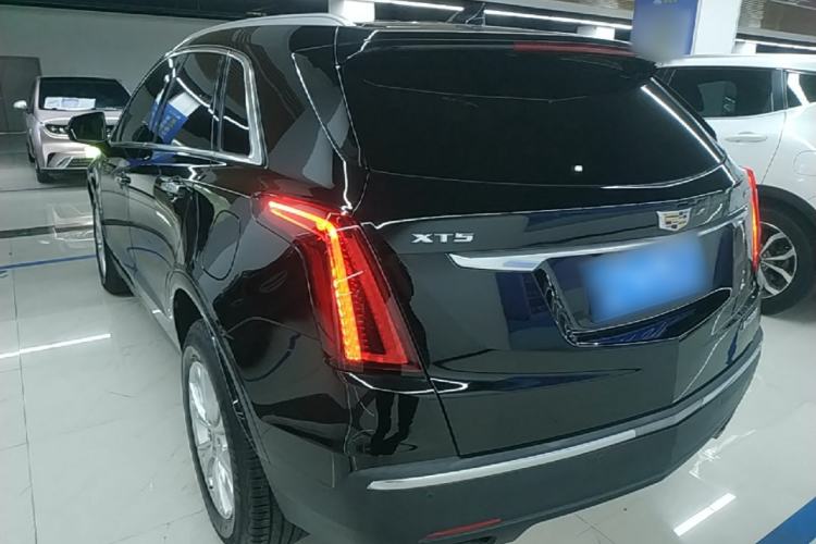 Used Cadillac XT5 2020 28T Tech Edition Rear Left 45 Deg