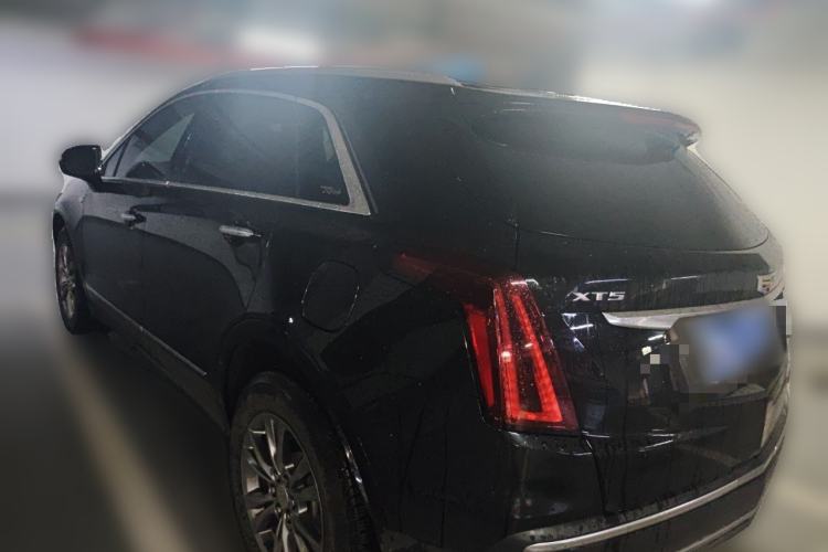 Used Cadillac XT5 2020 28T Luxury Version Rear Left 45 Deg