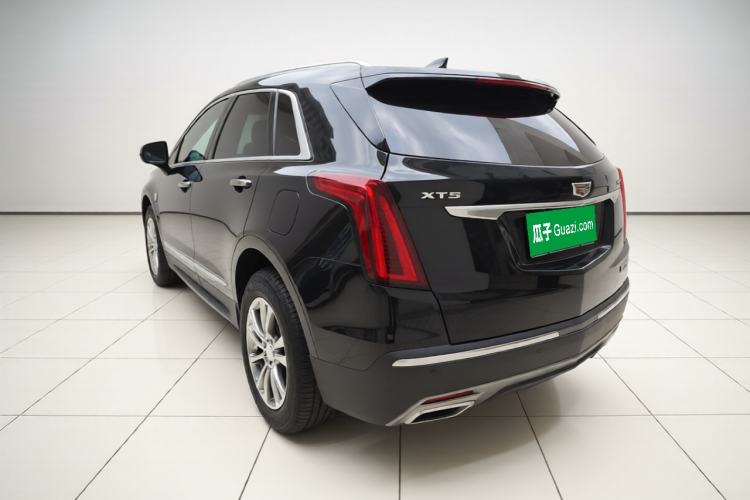Used Cadillac XT5 2020 28T Luxury Version Rear Left 45 Deg