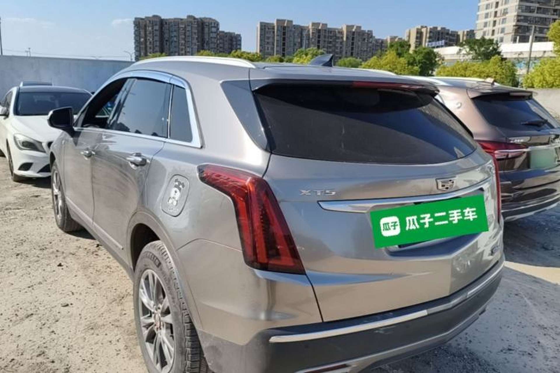 Used Cadillac XT5 2020 28T Luxury Version Rear Left 45 Deg