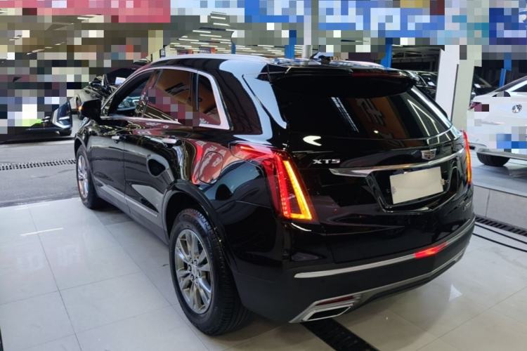 Used Cadillac XT5 2020 28T Luxury Version Rear Left 45 Deg