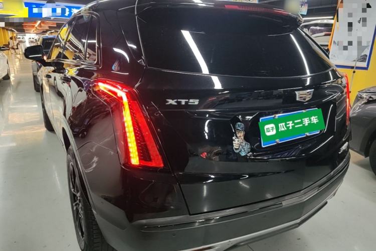Used Cadillac XT5 2020 28T Luxury Version Rear Left 45 Deg