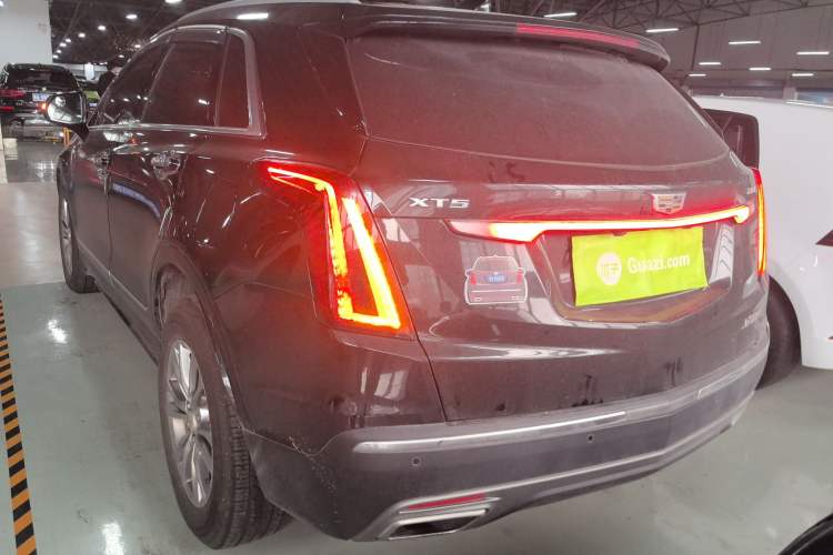 Used Cadillac XT5 2020 28T Luxury Version Rear Left 45 Deg