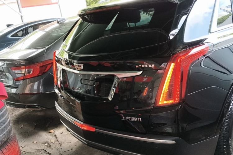 Used Cadillac XT5 2020 28T Luxury Version Rear
