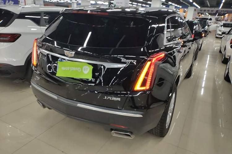 Used Cadillac XT5 2020 28T Four-Wheel Drive Tech Version Rear Right 45 Deg