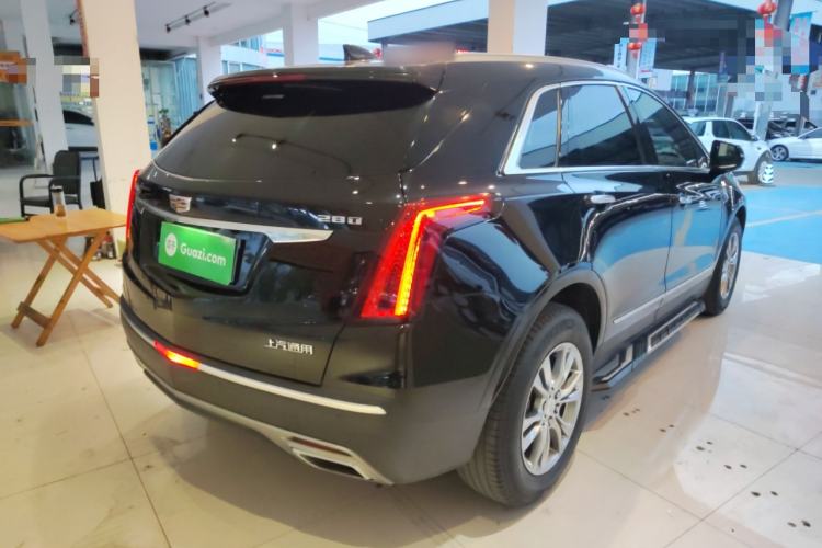 Used Cadillac XT5 2020 28T Luxury Version Rear Right 45 Deg