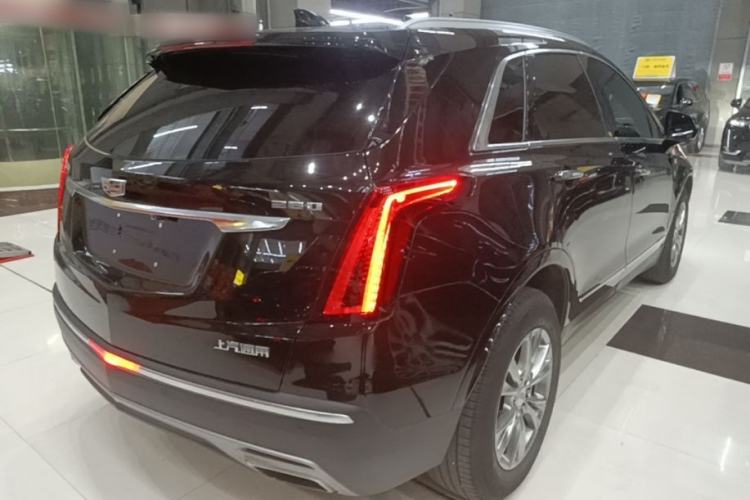 Used Cadillac XT5 2020 28T Luxury Version Rear Right 45 Deg