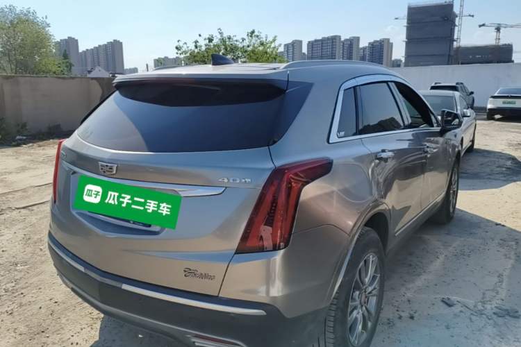 Used Cadillac XT5 2020 28T Luxury Version Rear Right 45 Deg