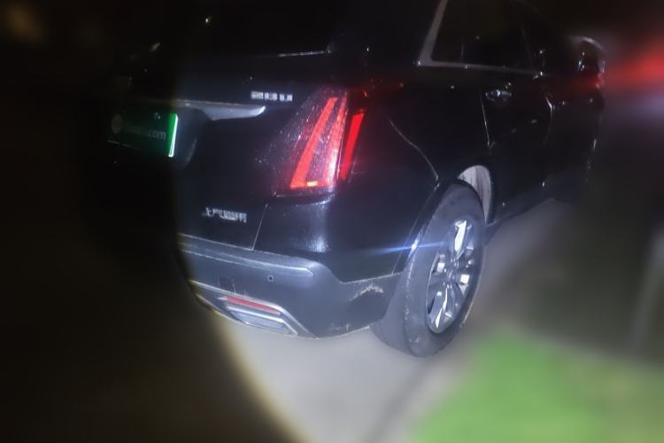 Used Cadillac XT5 2020 Revised Version 28T Luxury Edition Rear Right 45 Deg