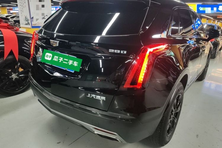 Used Cadillac XT5 2020 28T Luxury Version Rear Right 45 Deg