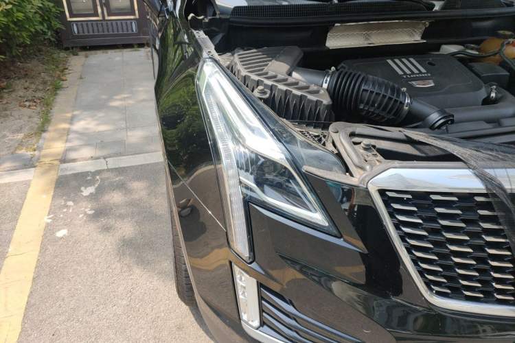 Used Cadillac XT5 2020 Revised Version 28T Luxury Edition Right Front Headlight