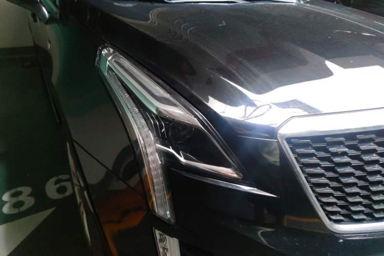 Used Cadillac XT5 2020 28T Four-Wheel Drive Luxury Version Right Front Headlight