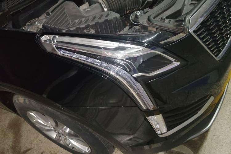 Used Cadillac XT5 2020 Revised Version 28T Four-Wheel Drive Luxury Edition Right Front Headlight