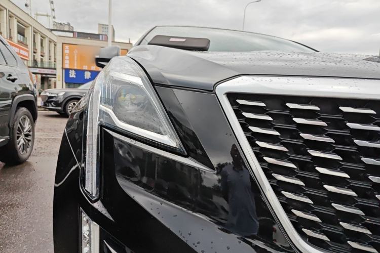 Used Cadillac XT5 2020 Revised Version 28T Luxury Edition Right Front Headlight