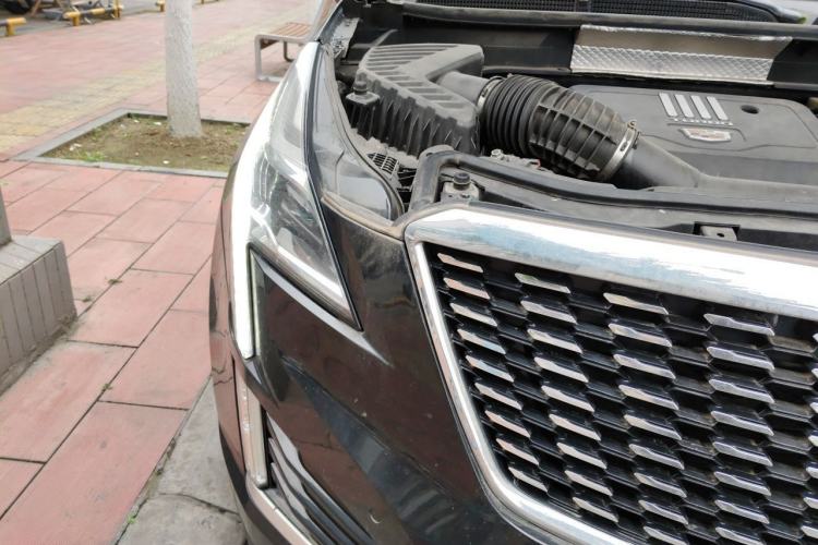 Used Cadillac XT5 2020 Revised Version 28T Tech Edition Right Front Headlight