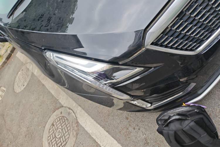 Used Cadillac XT5 2020 Revised Version 28T Luxury Edition Right Front Headlight