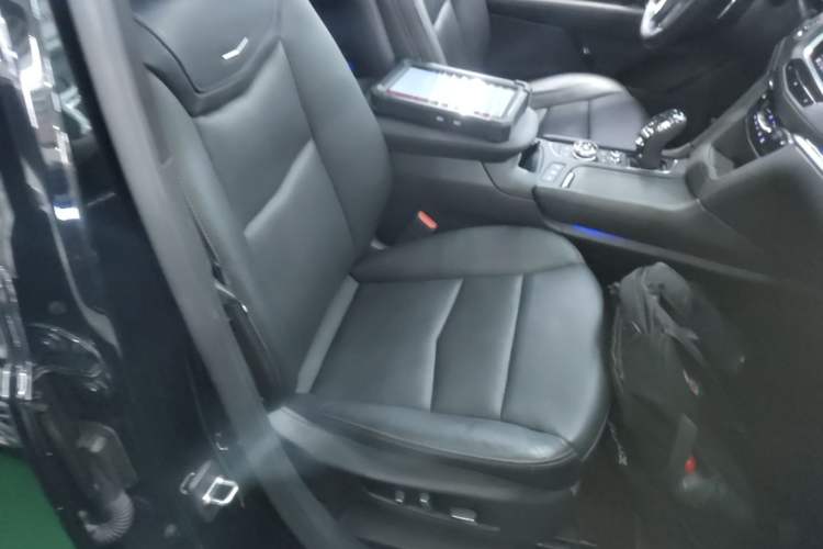 Used Cadillac XT5 2020 28T Four-Wheel Drive Luxury Version Right Front Seat