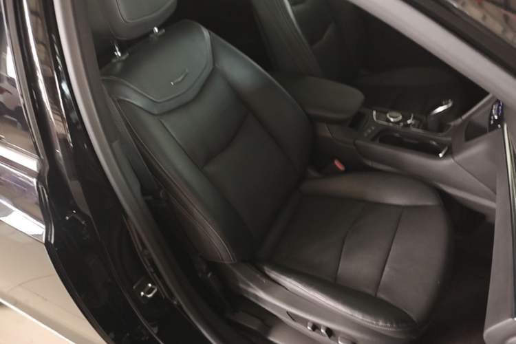 Used Cadillac XT5 2020 Revised Version 28T Four-Wheel Drive Luxury Edition Right Front Seat
