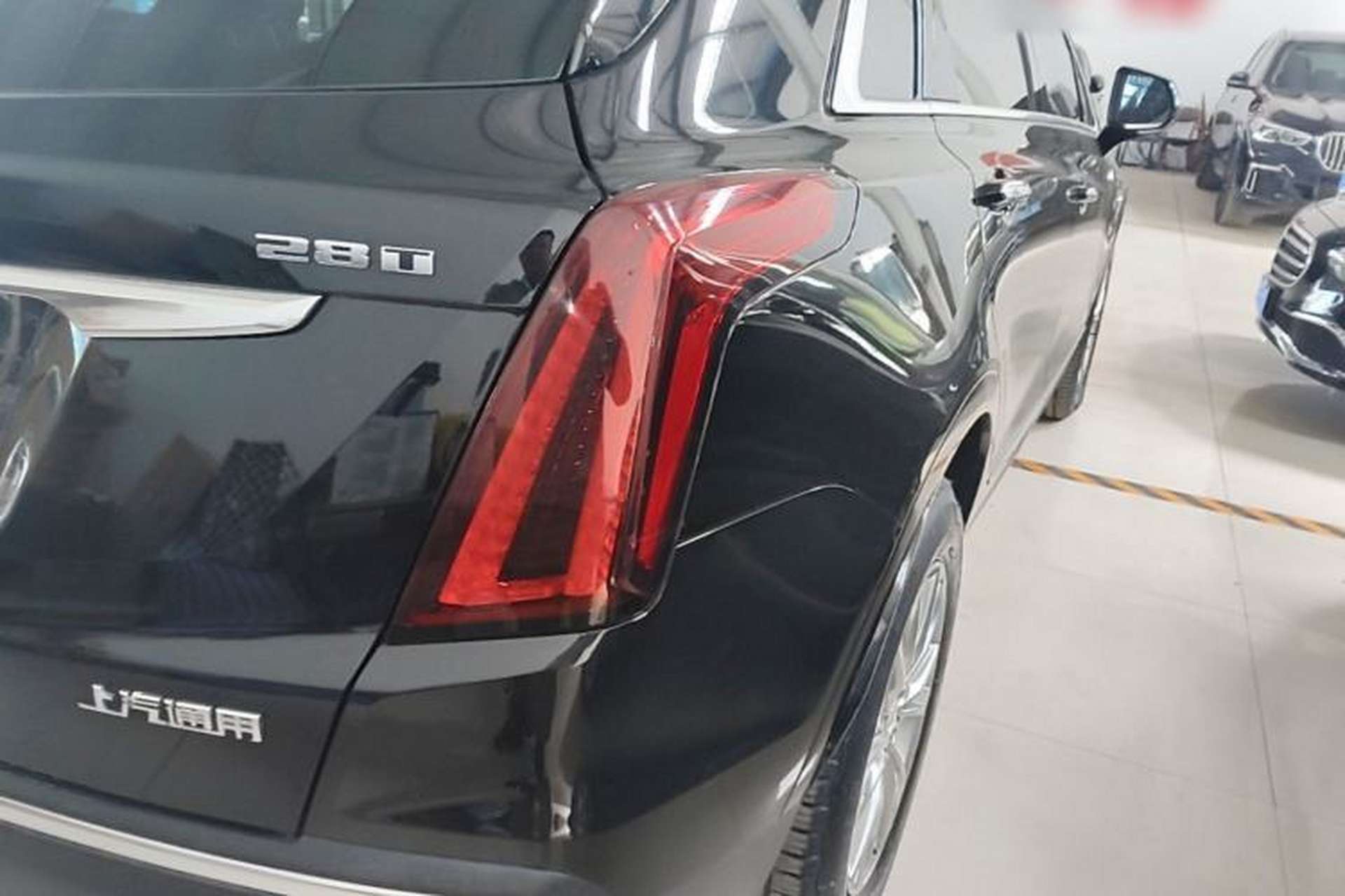Used Cadillac XT5 2020 Revised Version 28T Luxury Edition Right Rear Taillight