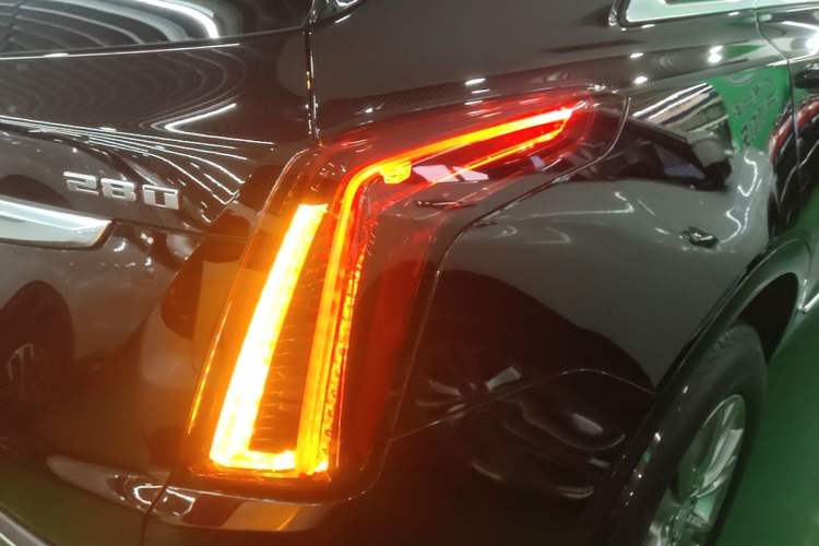 Used Cadillac XT5 2020 28T Four-Wheel Drive Luxury Version Right Rear Taillight