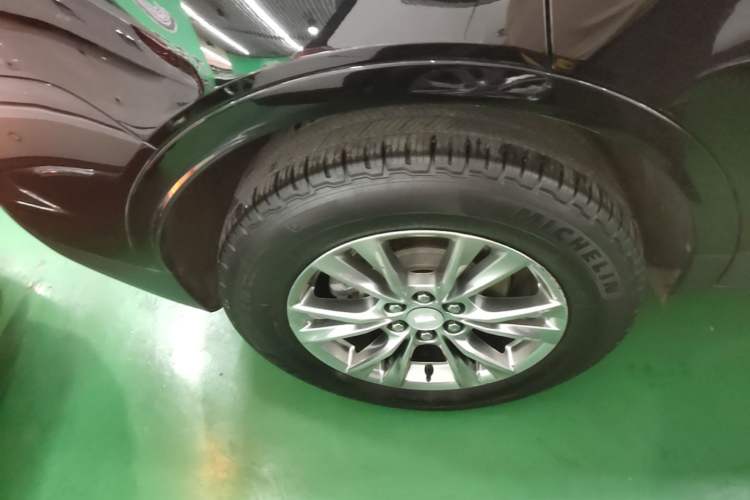 Used Cadillac XT5 2020 28T Four-Wheel Drive Luxury Version Right Rear Wheel Hub