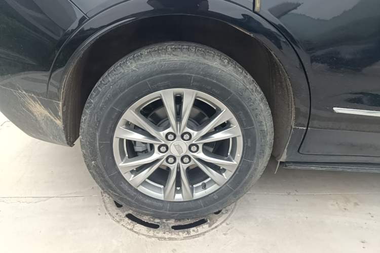 Used Cadillac XT5 2020 Revised Version 28T Luxury Edition Right Rear Wheel Hub