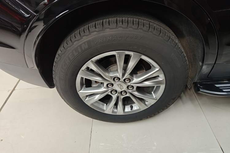 Used Cadillac XT5 2020 Revised Version 28T Luxury Edition Right Rear Wheel Hub