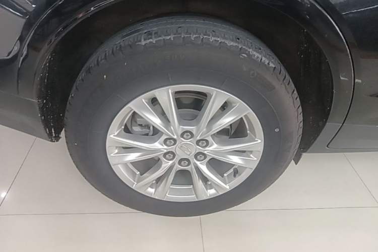 Used Cadillac XT5 2020 28T Four-Wheel Drive Tech Version Right Rear Wheel Hub