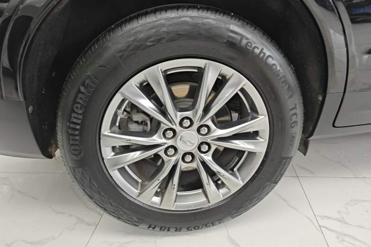 Used Cadillac XT5 2020 Revised Version 28T Luxury Edition Right Rear Wheel Hub