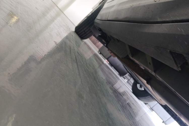 Used Cadillac XT5 2020 Revised Version 28T Luxury Edition Right Side Sill