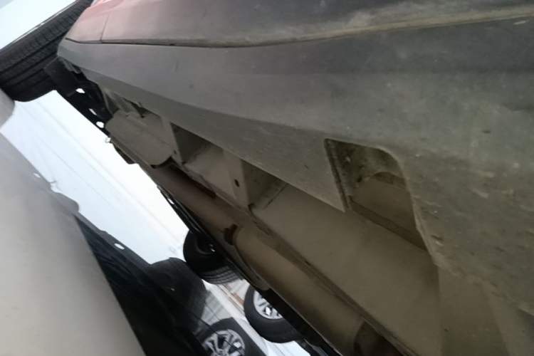 Used Cadillac XT5 2020 Revised Version 28T Luxury Edition Right Side Sill