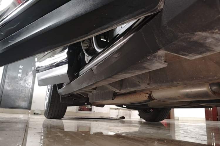 Used Cadillac XT5 2020 Revised Version 28T Four-Wheel Drive Luxury Edition Right Side Sill