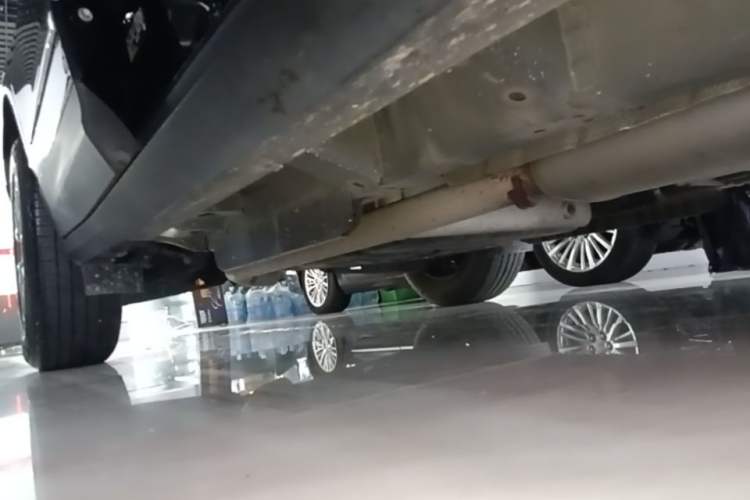 Used Cadillac XT5 2020 Revised Version 28T Luxury Edition Right Side Sill