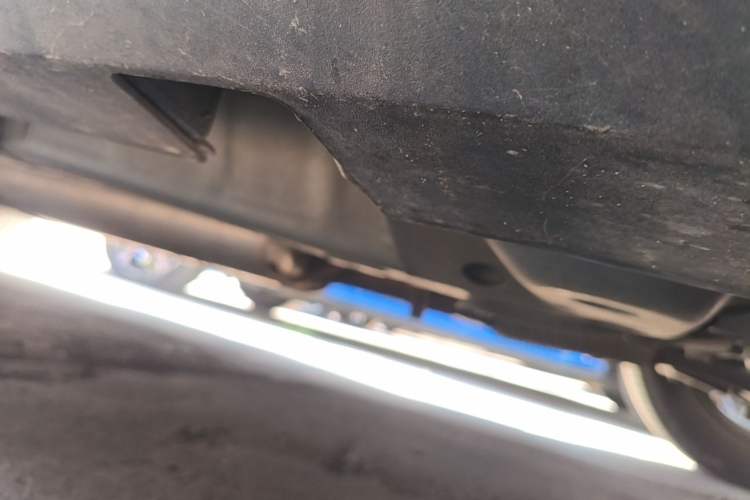 Used Cadillac XT5 2020 28T Luxury Version Right Side Sill