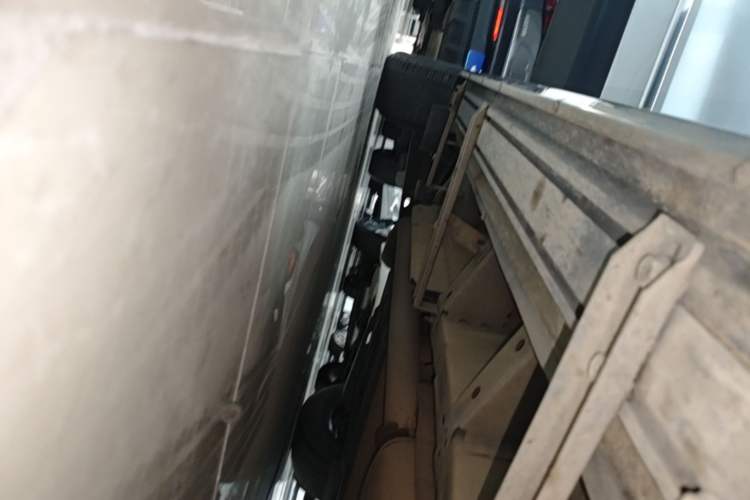 Used Cadillac XT5 2020 28T Luxury Version Right Side Sill