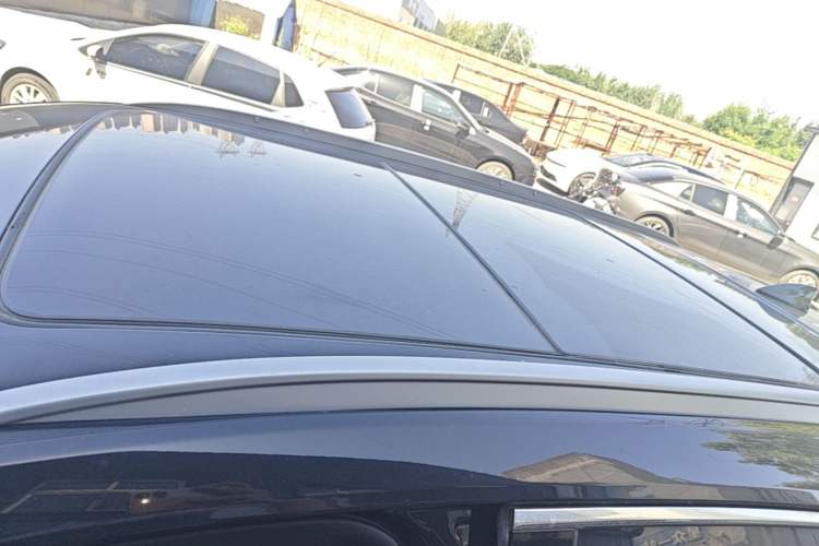 Used Cadillac XT5 2020 28T Luxury Version Roof