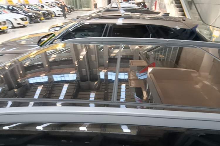 Used Cadillac XT5 2020 Revised Version 28T Luxury Edition Roof