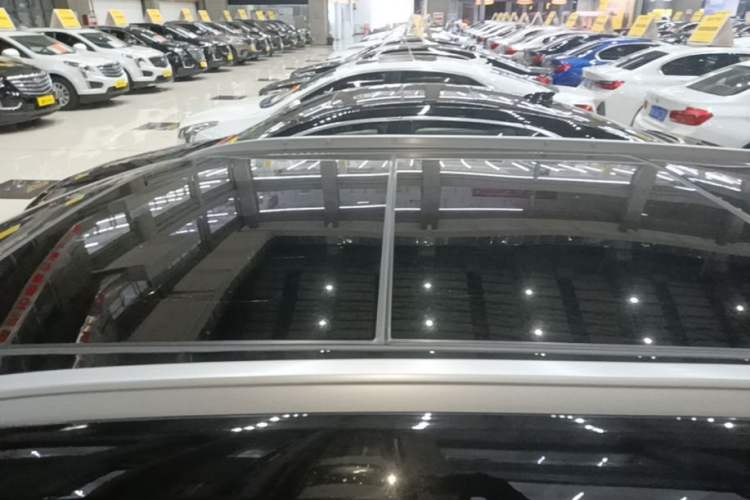 Used Cadillac XT5 2020 28T Luxury Version Roof