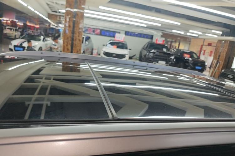 Used Cadillac XT5 2020 28T Luxury Version Roof