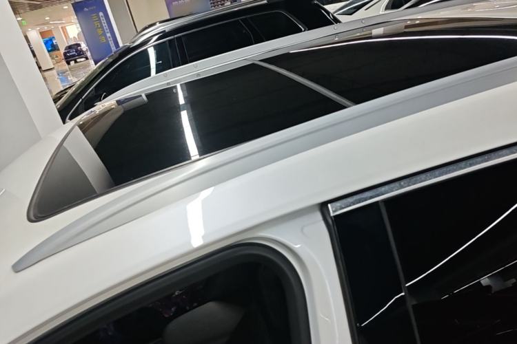 Used Cadillac XT5 2020 28T Luxury Version Roof