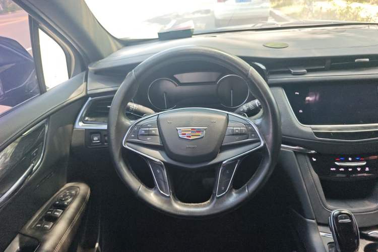 Used Cadillac XT5 2020 Revised Version 28T Luxury Edition Steering Wheel