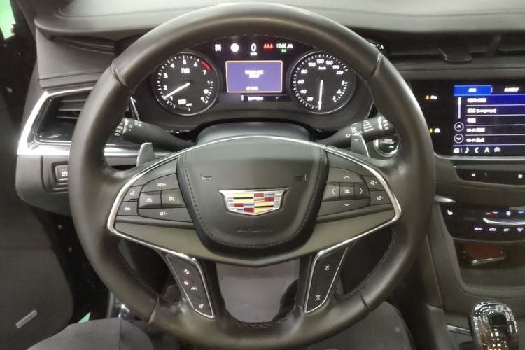 Used Cadillac XT5 2020 28T Four-Wheel Drive Luxury Version Steering Wheel